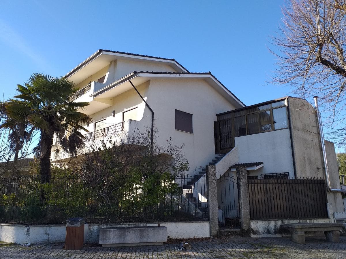 Moradia V5 c/ Terreno · Vila Real — imagem 8