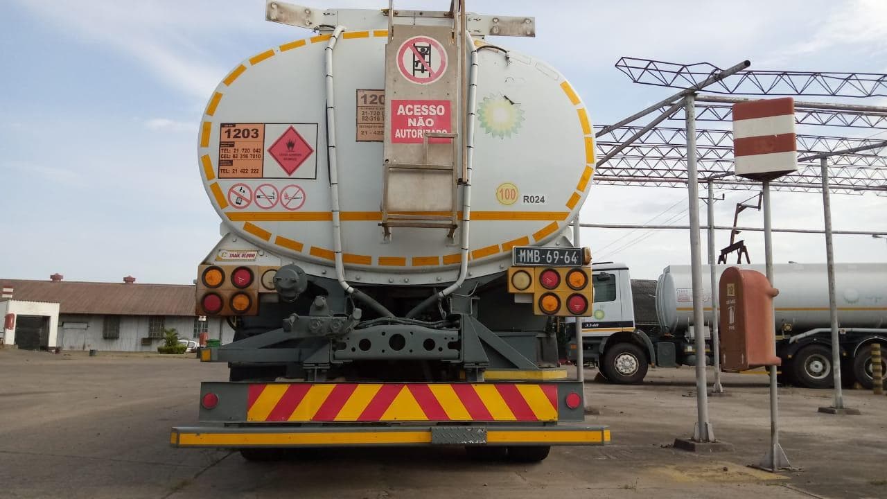 Mercedes Actros 3340 · — imagen 6