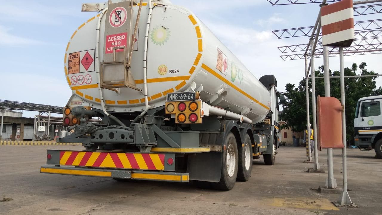 Mercedes Actros 3340 · — imagen 7