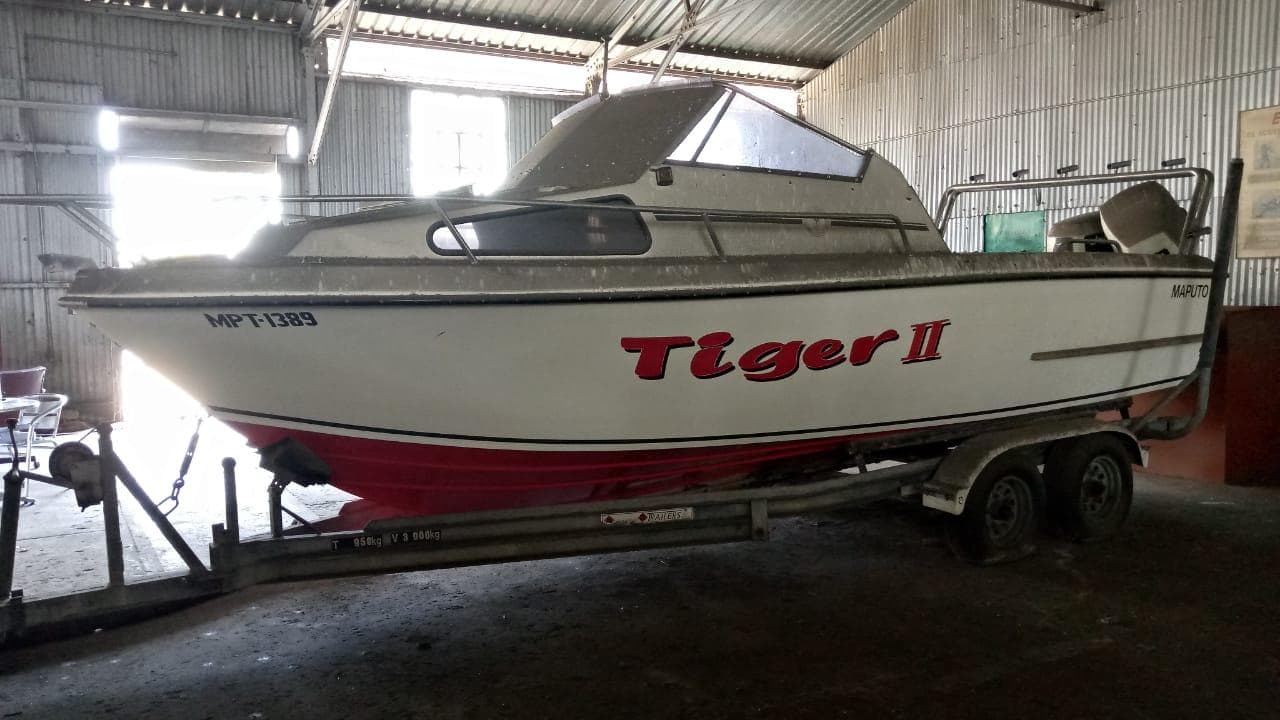 Barco  Motor · — imagem 1