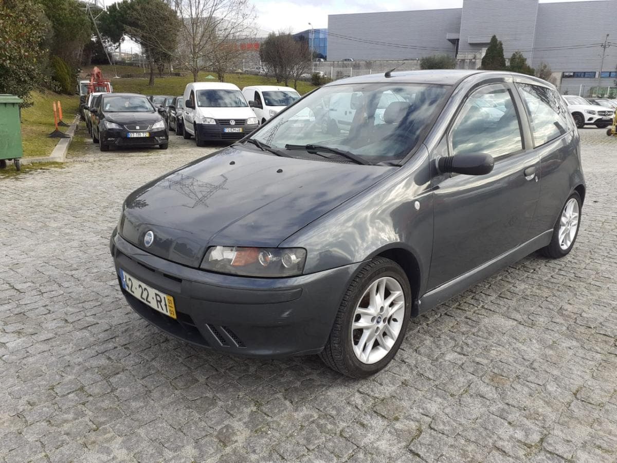 Fiat Punto · Ano 2001