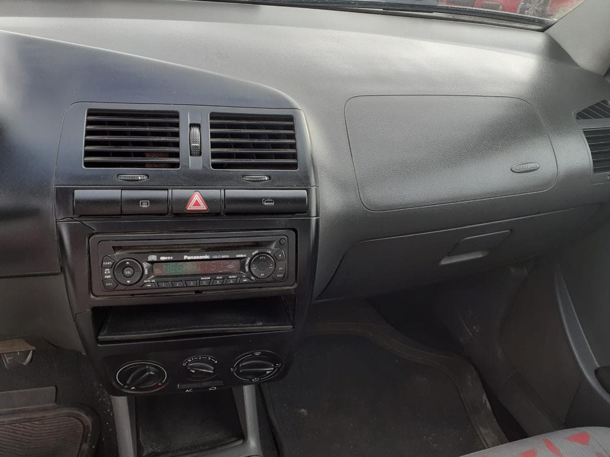 Seat Cordoba · Ano 2001 — image 12