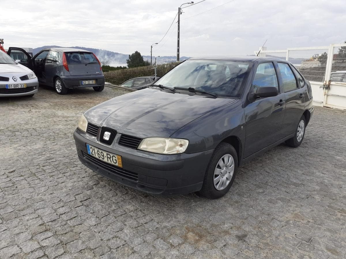 Seat Cordoba · Ano 2001