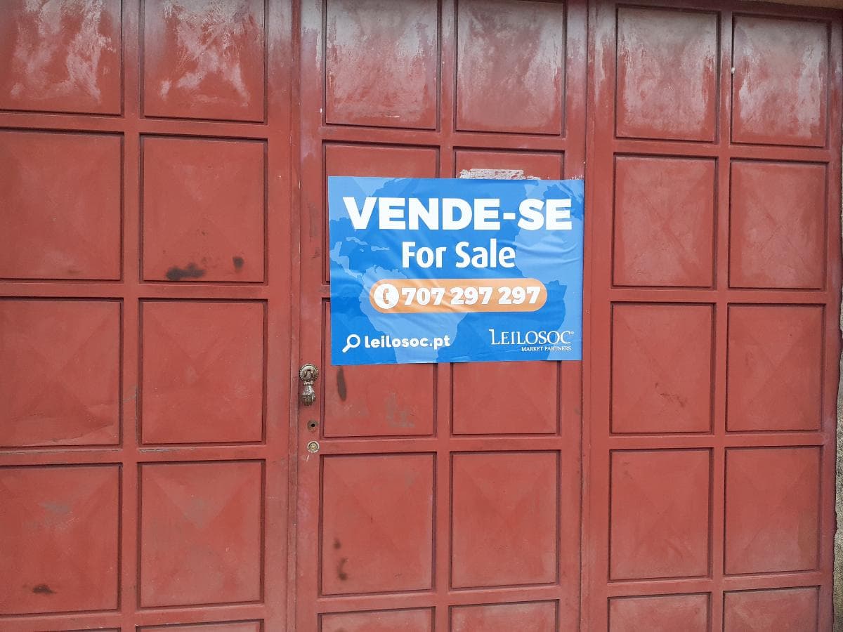 Moradia + Armazém + Terreno · Santa Maria da Feira — imagem 17