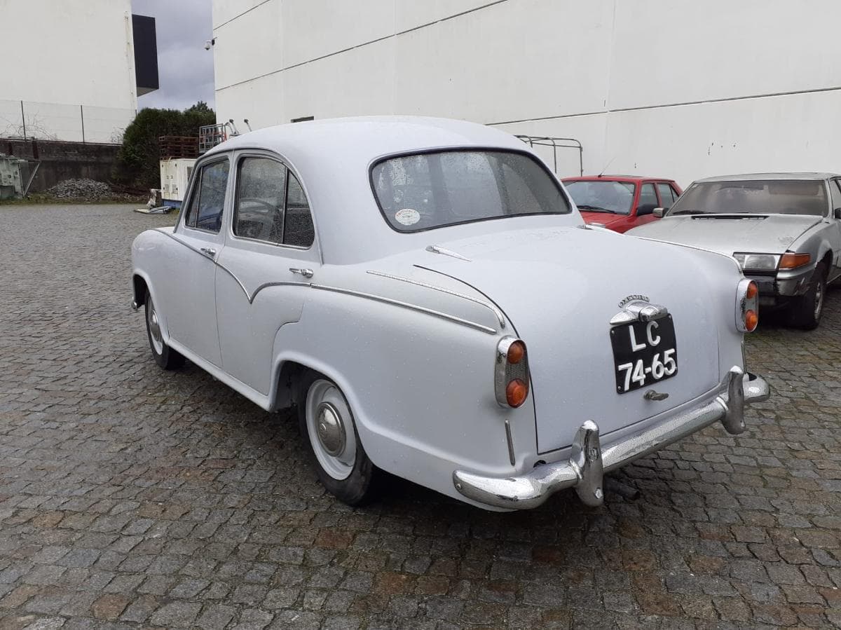 Morris Oxford Asa de Gaivota · Ano 1958 — imagem 4