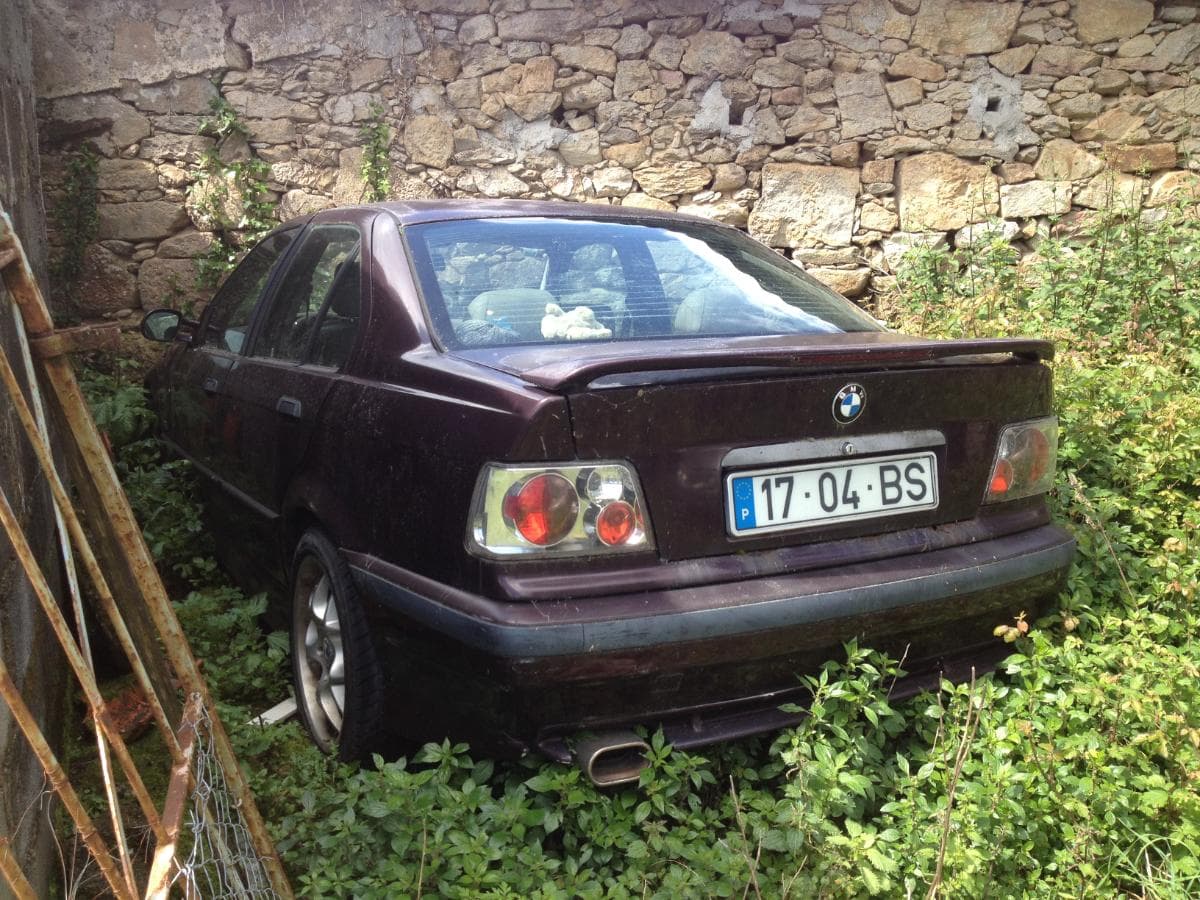 BMW 320 I — imagen 1