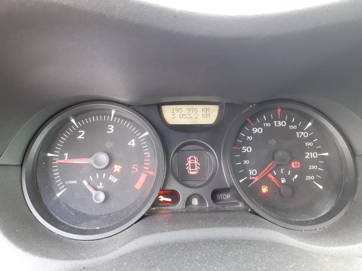 Renault Mégane 1.5 DCI · Ano 2006 — image 11