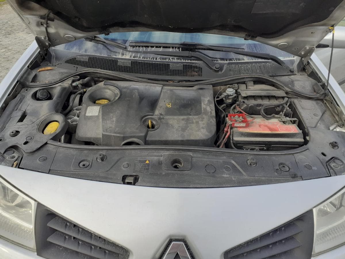 Renault Mégane 1.5 DCI · Ano 2006 — image 14