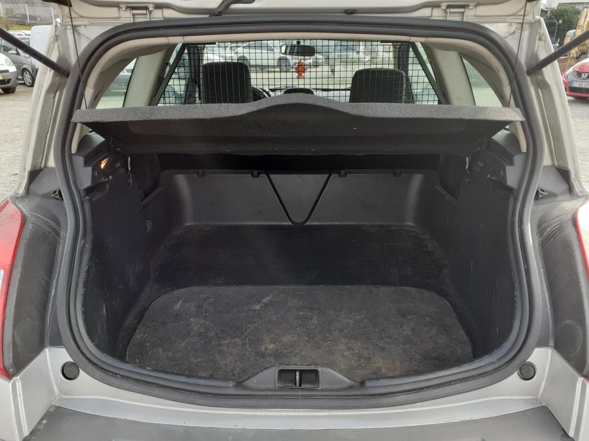 Renault Mégane 1.5 DCI · Ano 2006 — image 13