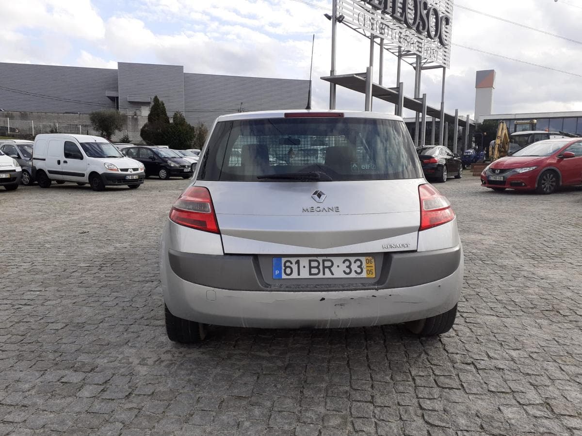 Renault Mégane 1.5 DCI · Ano 2006 — image 5