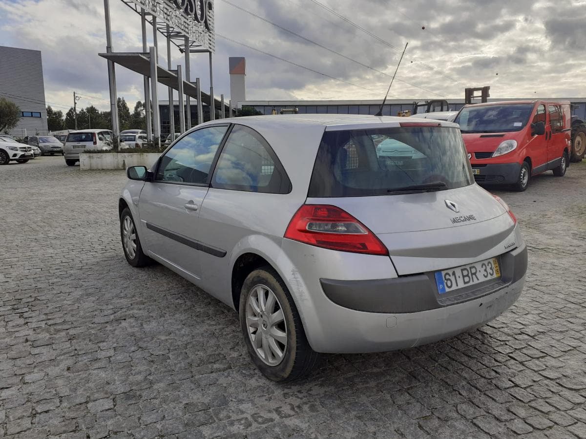 Renault Mégane 1.5 DCI · Ano 2006 — image 6