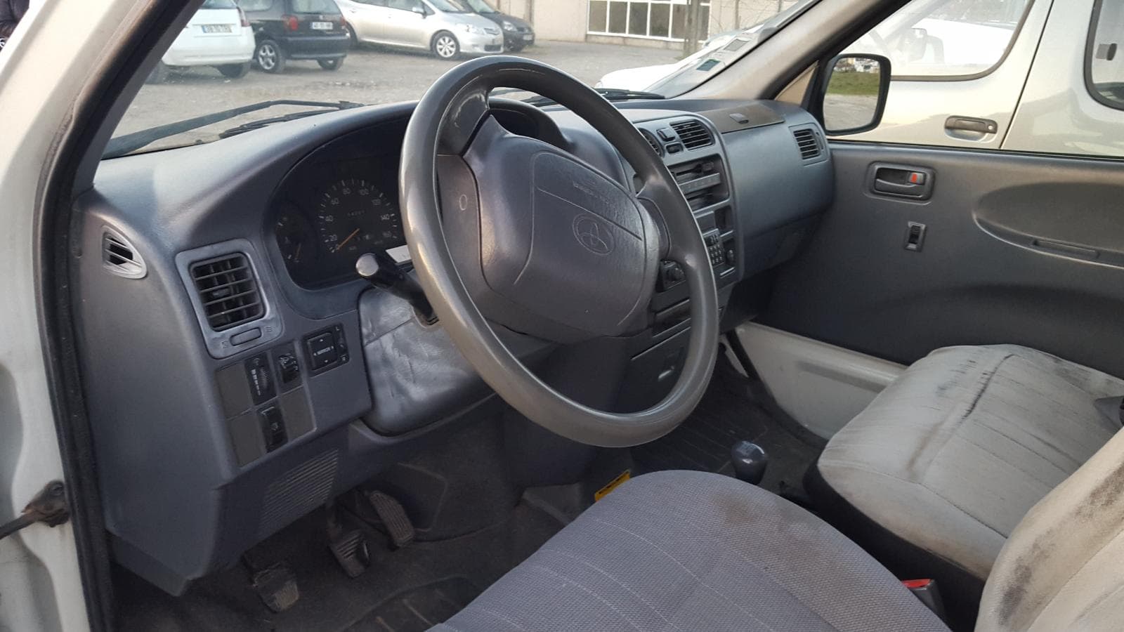 Toyota Hiace — imagem 5