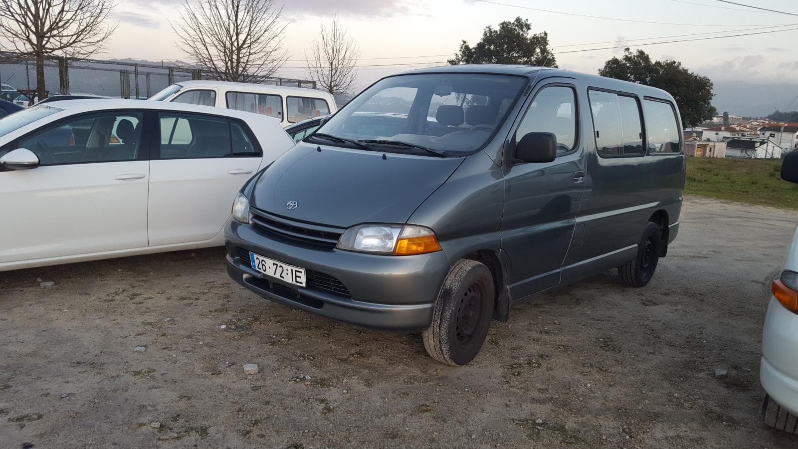 Toyota Hiace — imagen 1