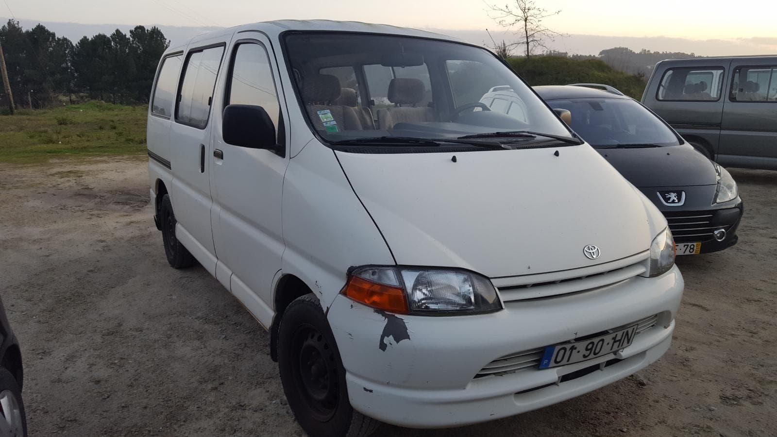 Toyota Hiace — imagem 2