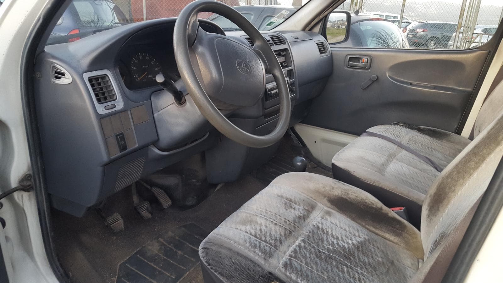 Toyota Hiace — imagem 5