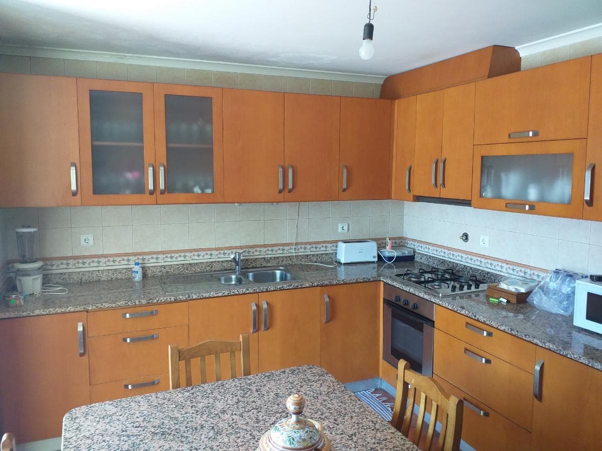 Apartamento T3 + Lugar de Garagem + Arrumos · Freamunde — imagem 2