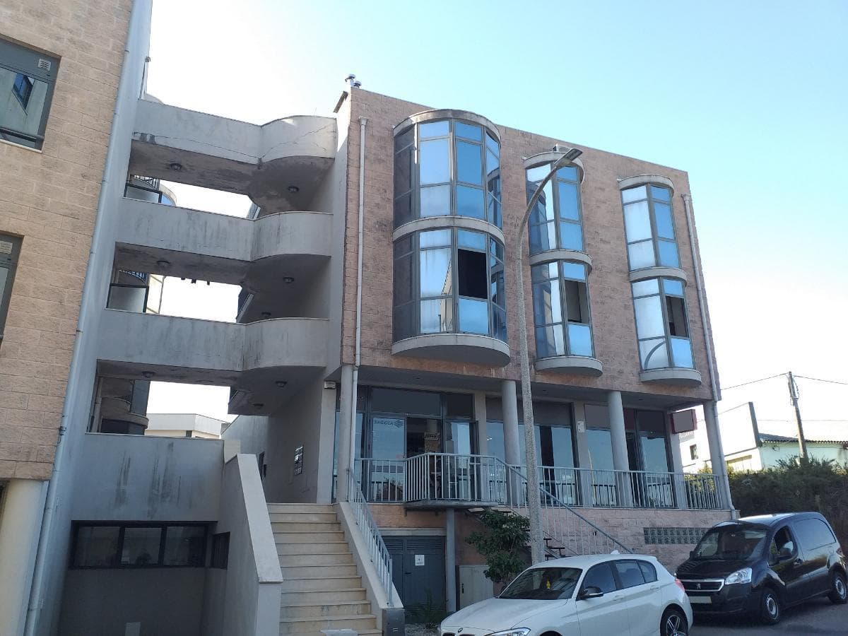 Apartamento T3 + Lugar de Garagem + Arrumos · Freamunde — imagem 1
