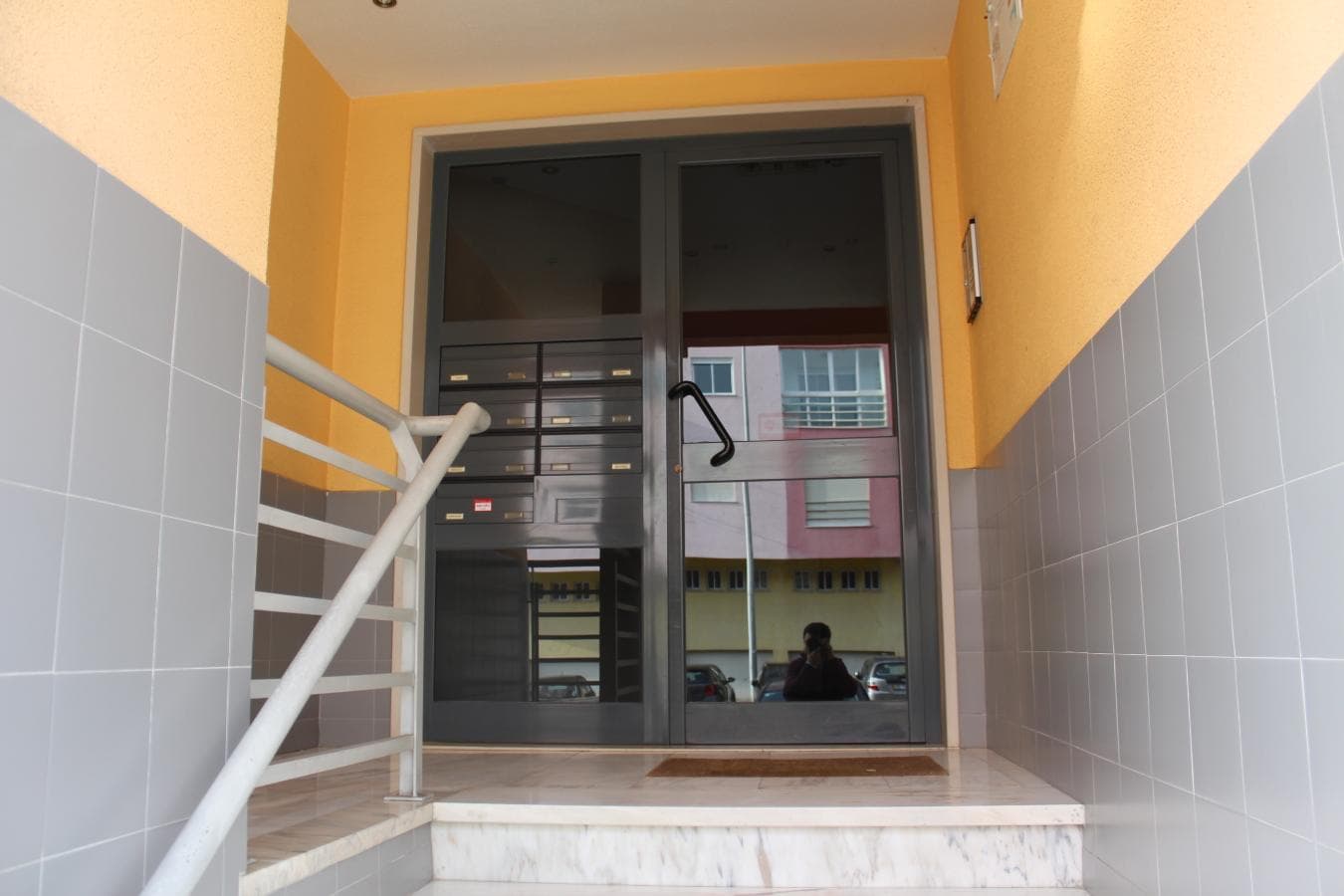 1/2 de Apartamento T3 c/ Garagem e Arrecadação · Seixal — imagem 3