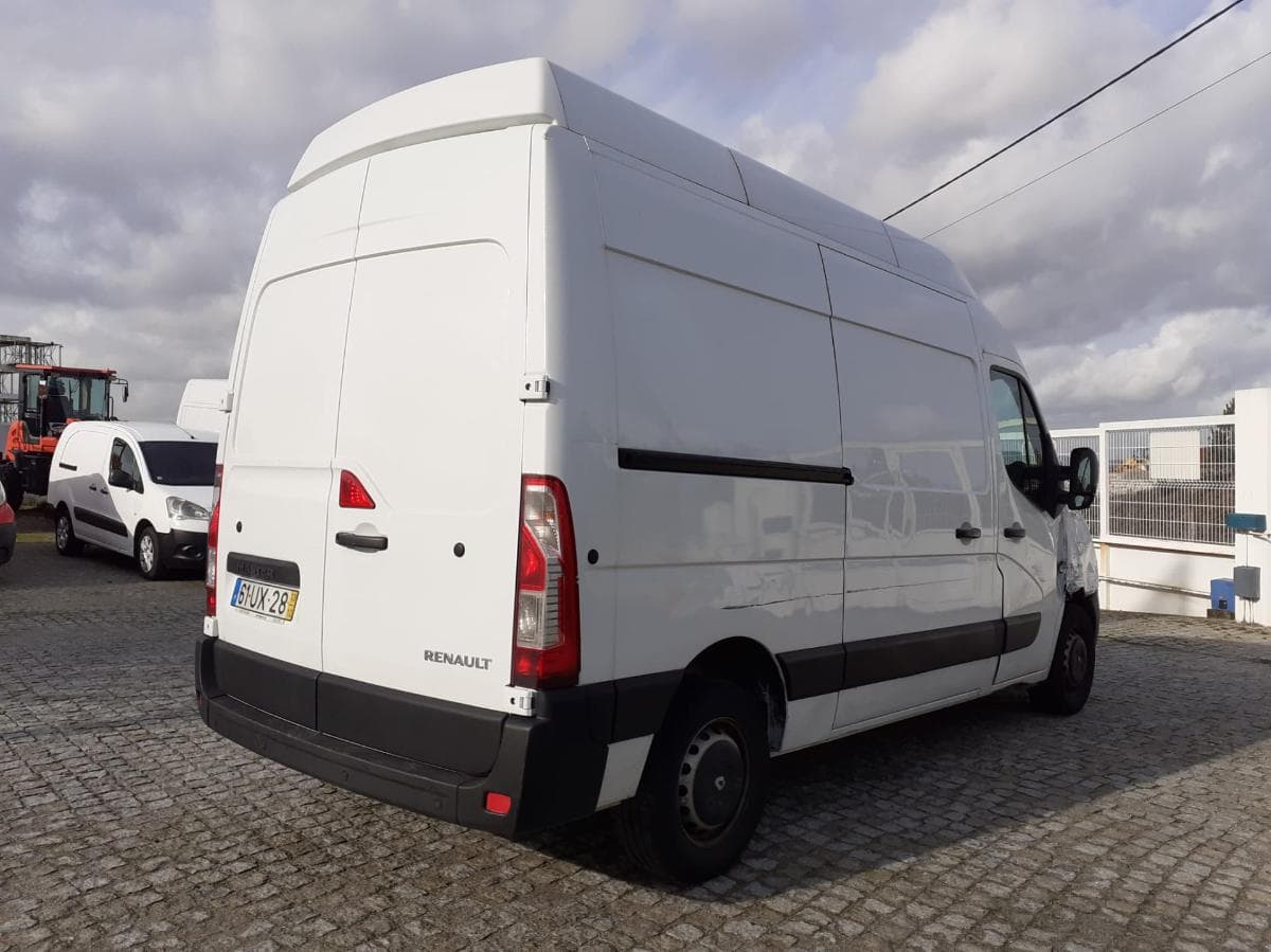 Renault Master 2.3 DCI — imagen 6