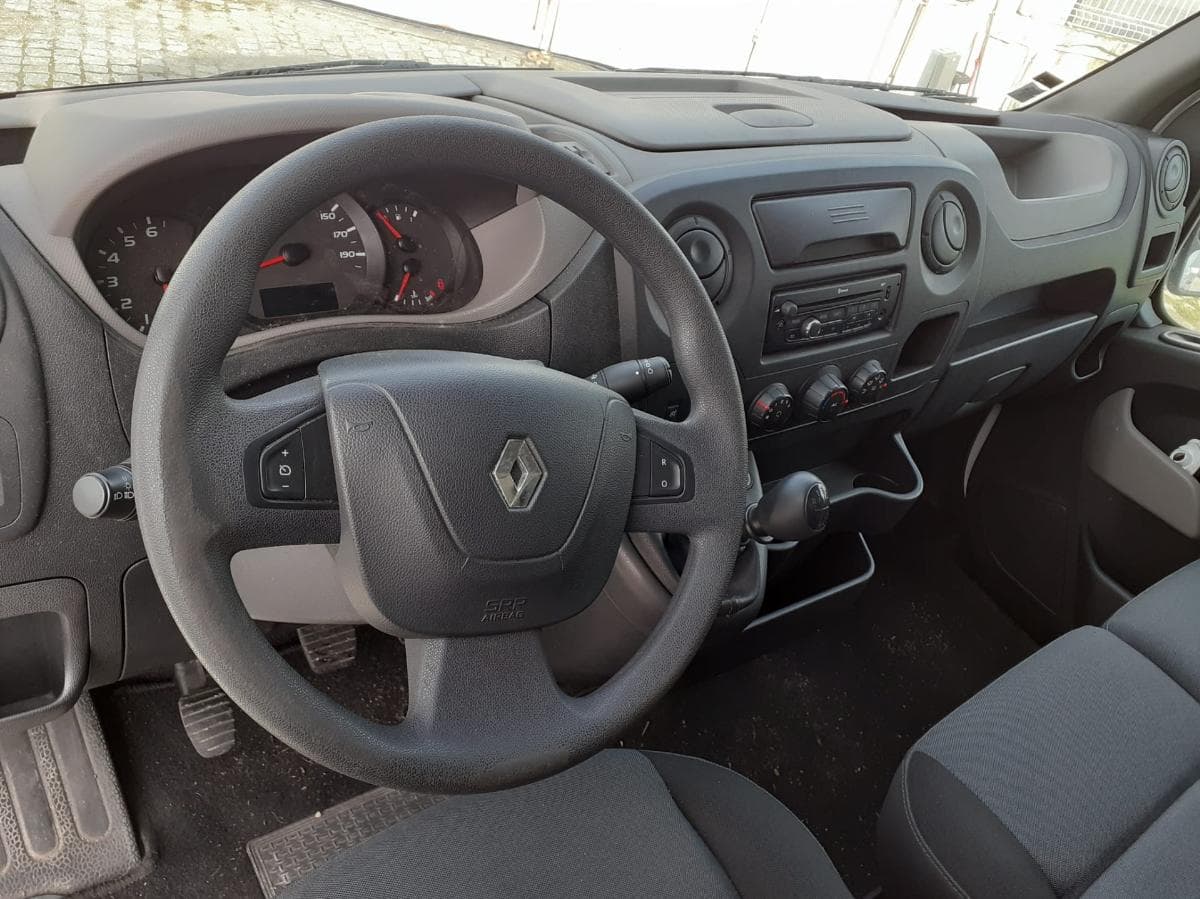 Renault Master 2.3 DCI — imagen 10