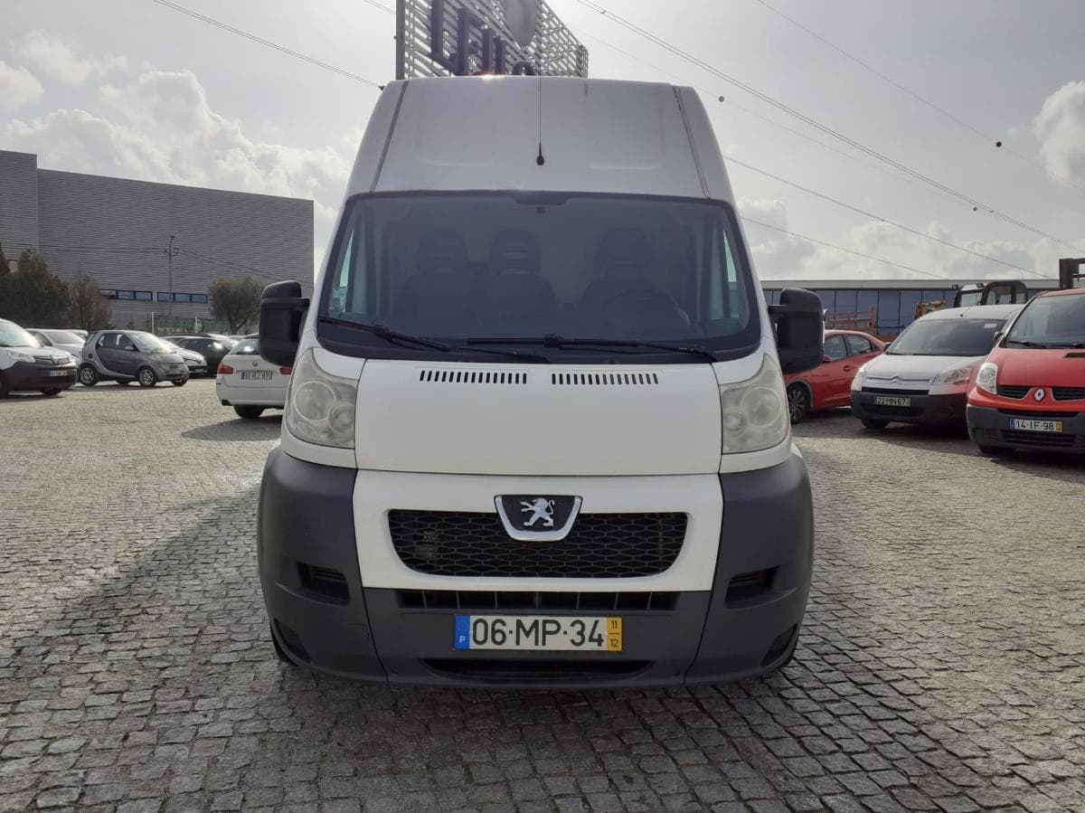 Peugeot Boxer 2.2 HDI · Ano 2011 — image 2