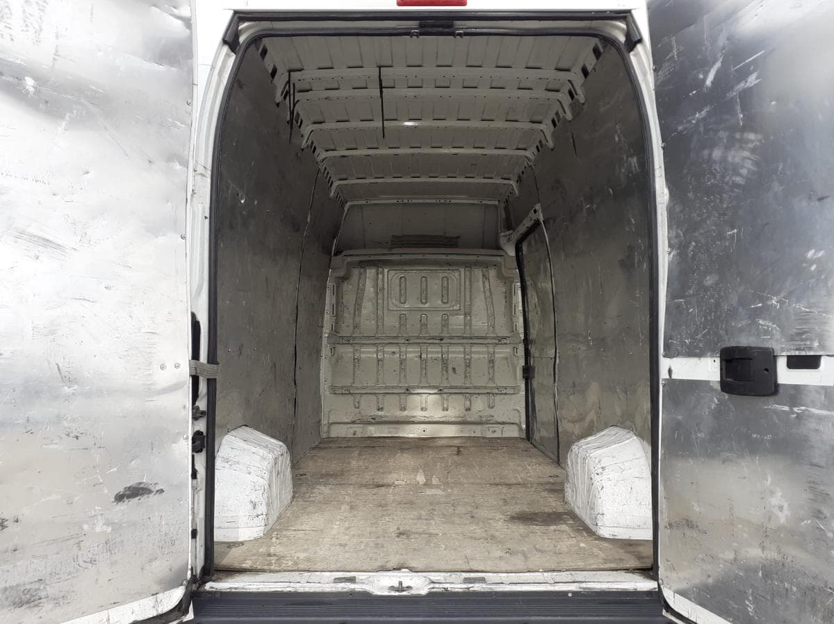 Peugeot Boxer 2.2 HDI · Ano 2011 — image 14