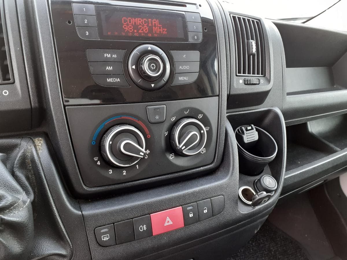 Peugeot Boxer 2.2 HDI · Ano 2011 — image 13
