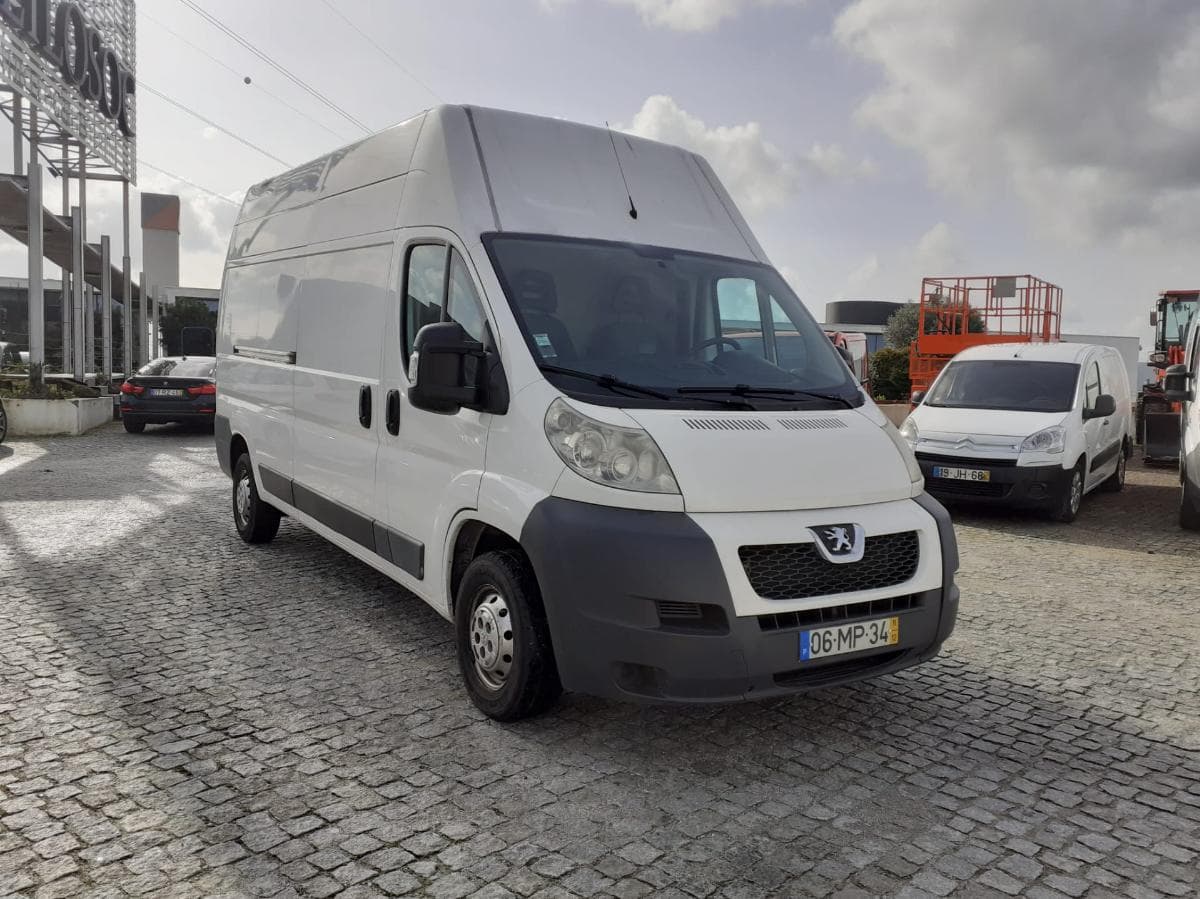 Peugeot Boxer 2.2 HDI · Ano 2011 — image 3