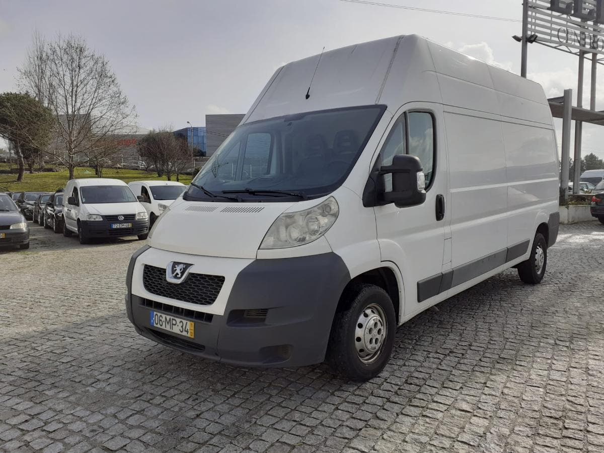 Peugeot Boxer 2.2 HDI · Ano 2011