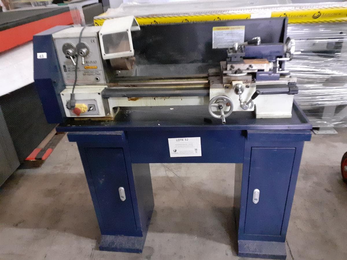 Torno automático