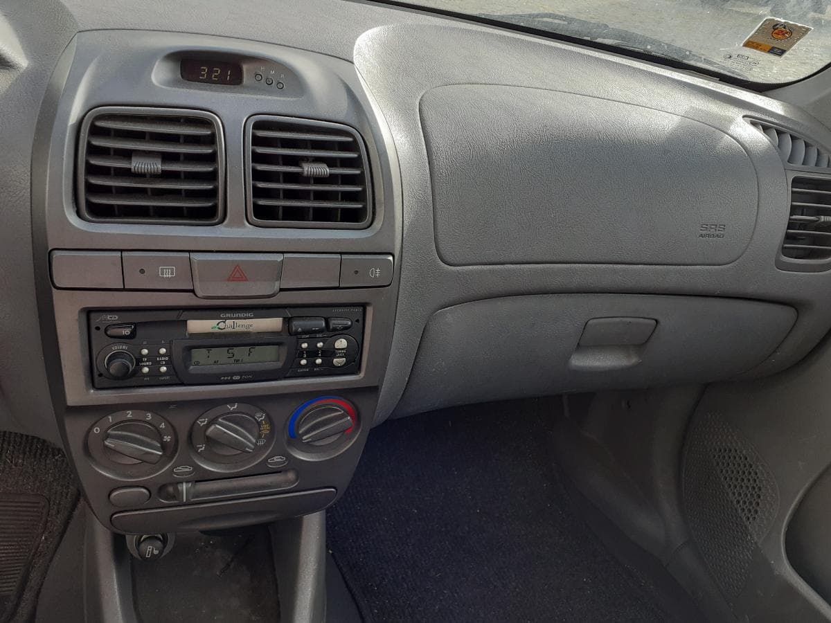 Hyundai Accent — imagem 6