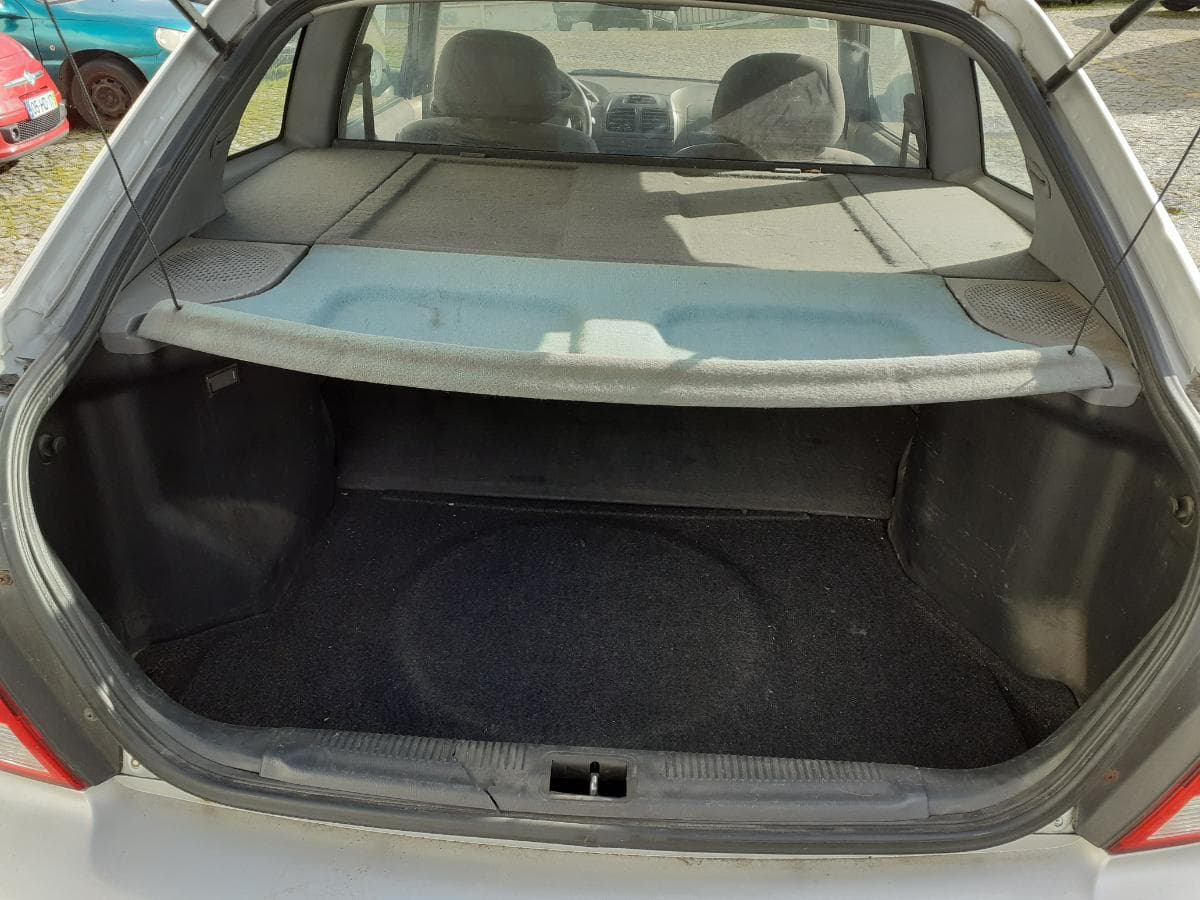 Hyundai Accent — imagem 9