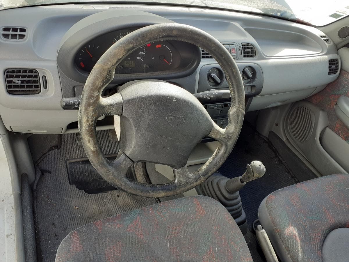Nissan Micra Van — image 6