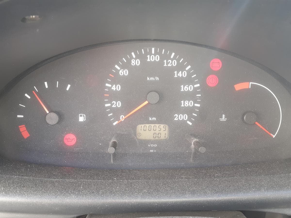 Nissan Micra Van — image 8