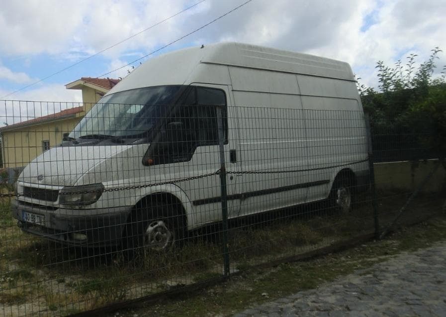 Ford Transit — imagen 1