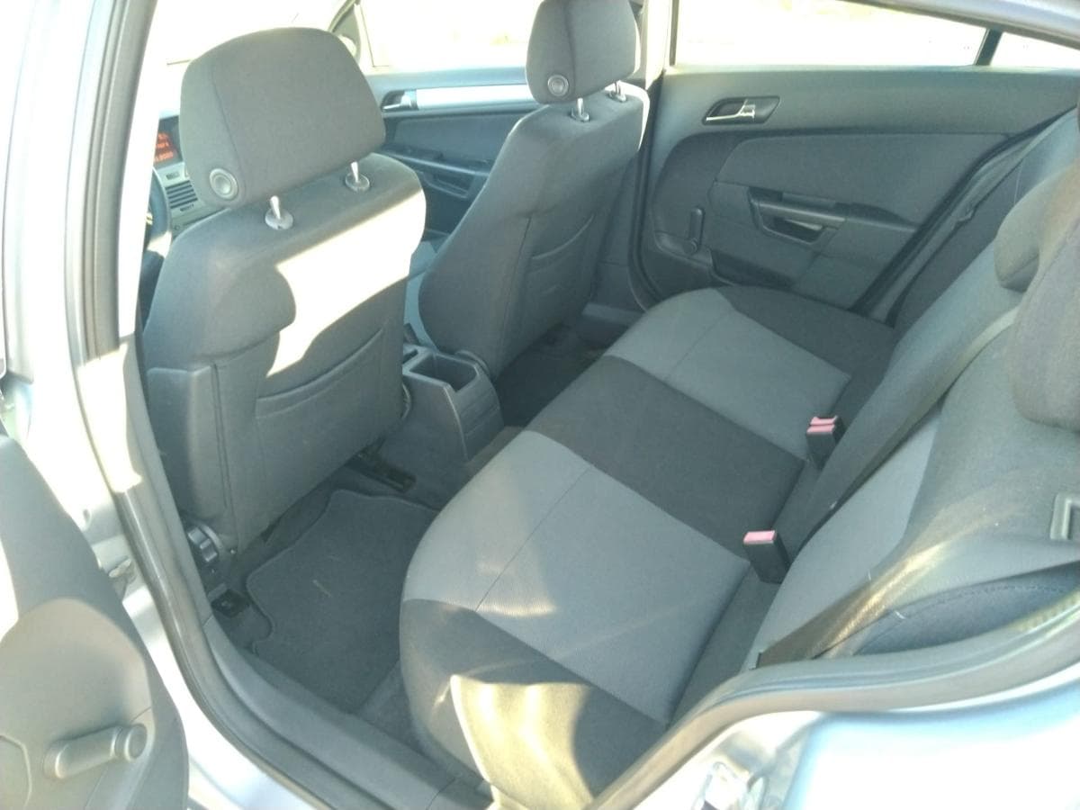 Opel Astra 1.4 · Gasolina — image 13
