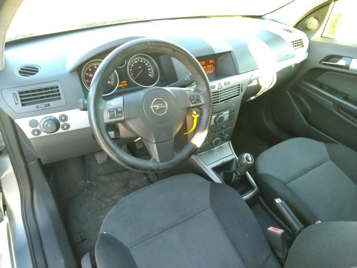 Opel Astra 1.4 · Gasolina — image 8