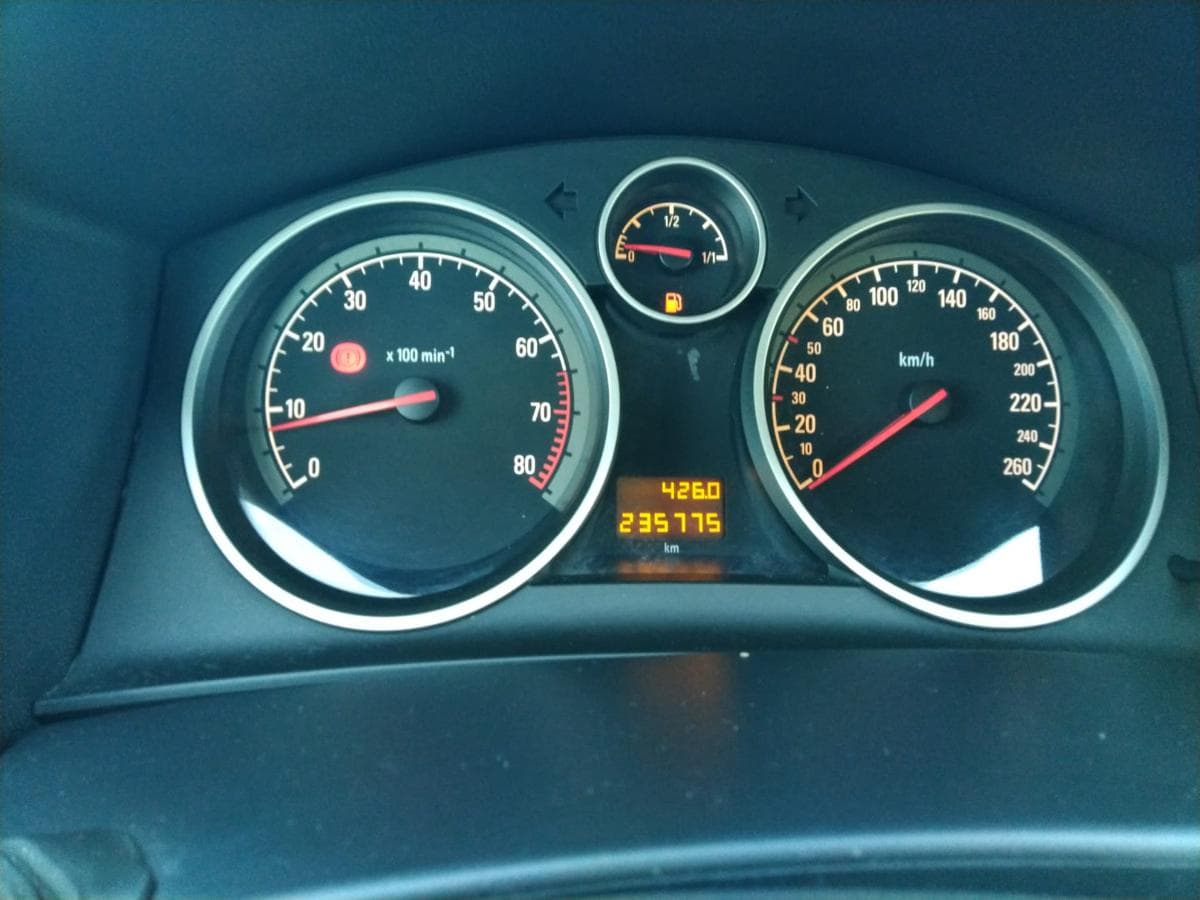 Opel Astra 1.4 · Gasolina — image 9