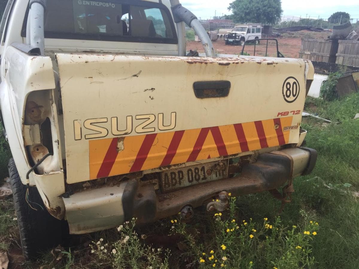 Carcaça- Isuzu — imagem 2