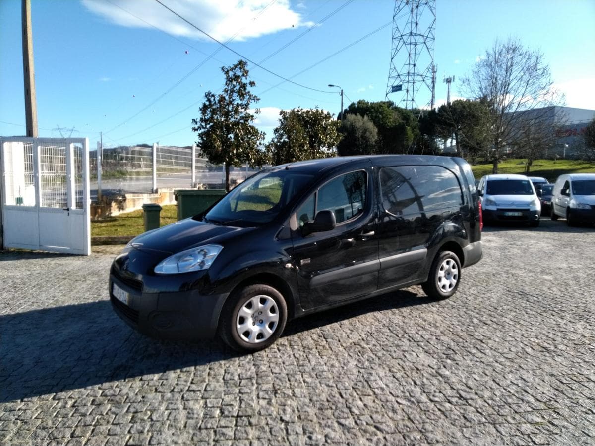 Peugeot Partner · 3 lugares — imagem 3