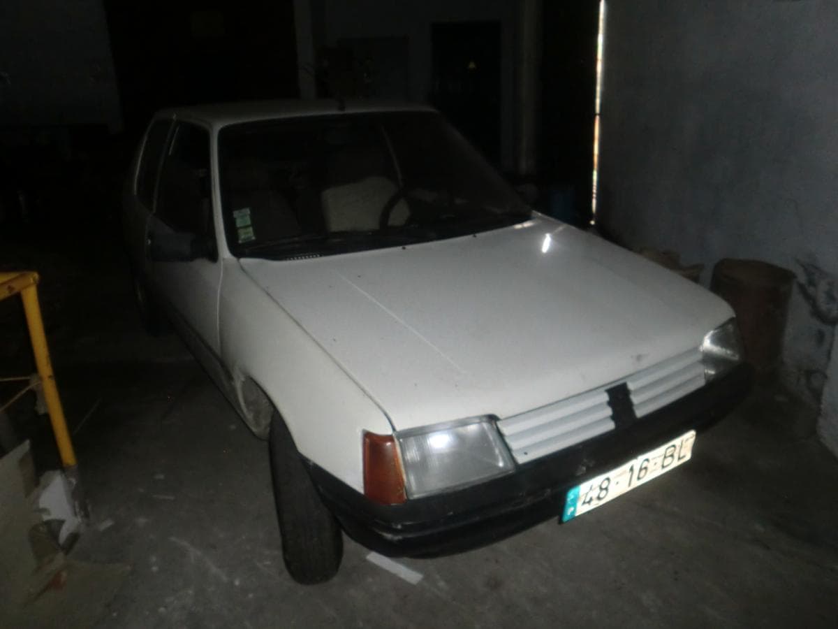 PEUGEOT 205 XAD — imagen 1
