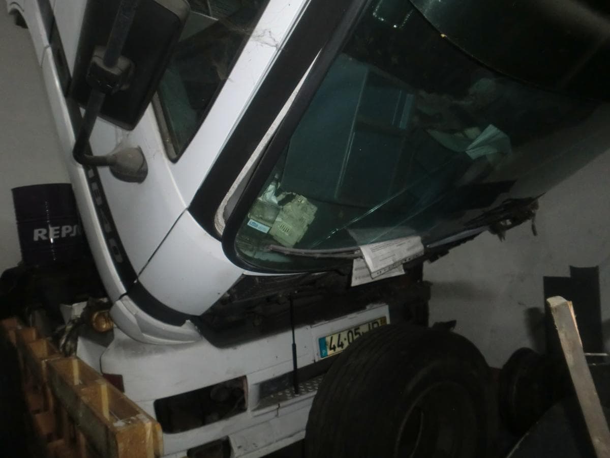 MERCEDES-BENZ ATROS 184 — imagem 2