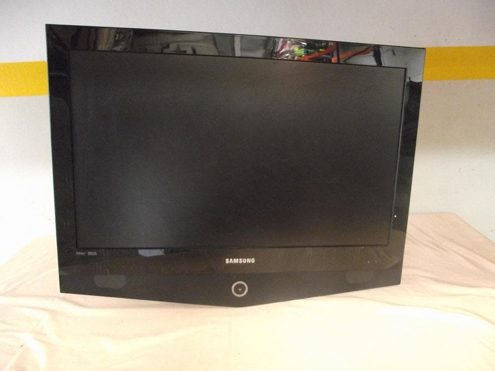 Televisor LCD Samsung — image 2