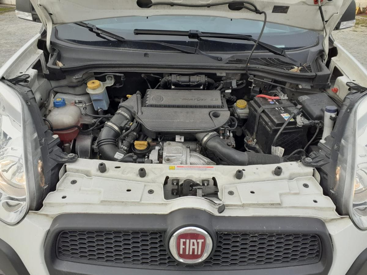 Fiat Doblo Maxi · Ano 2014 — image 16