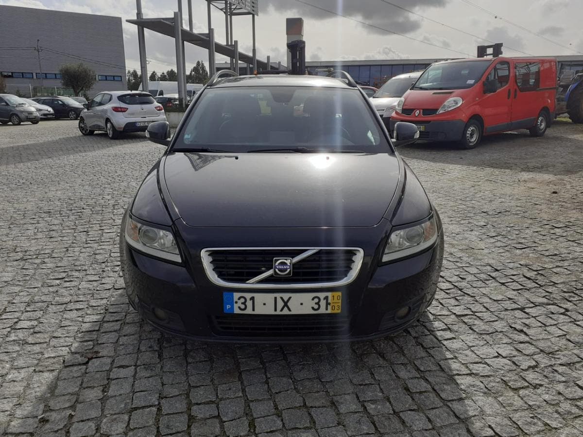 Volvo V50 1.6 D · Ano 2010 — imagem 2