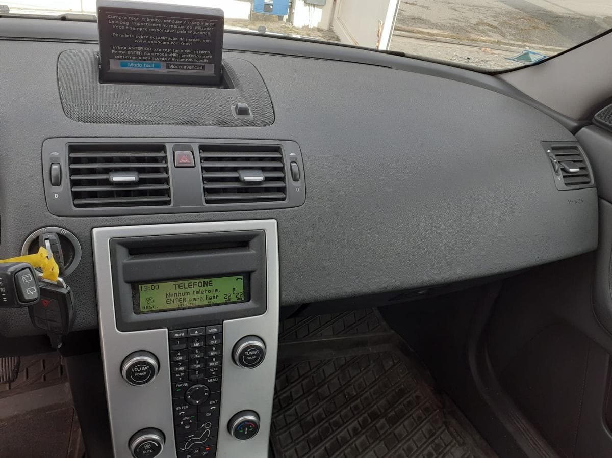 Volvo V50 1.6 D · Ano 2010 — imagem 11