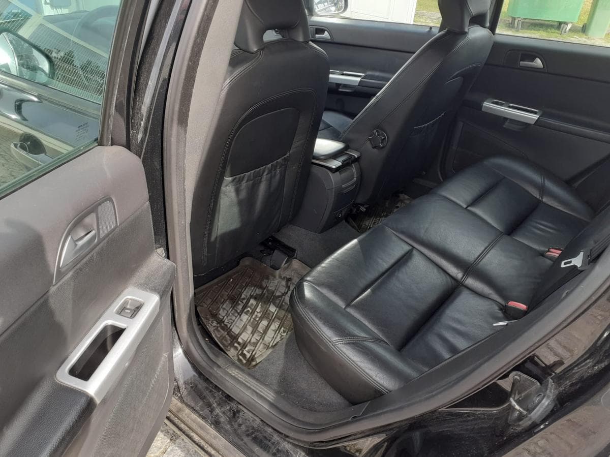 Volvo V50 1.6 D · Ano 2010 — imagem 15