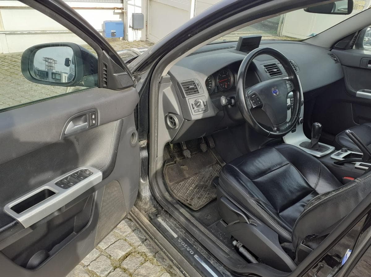 Volvo V50 1.6 D · Ano 2010 — imagem 7