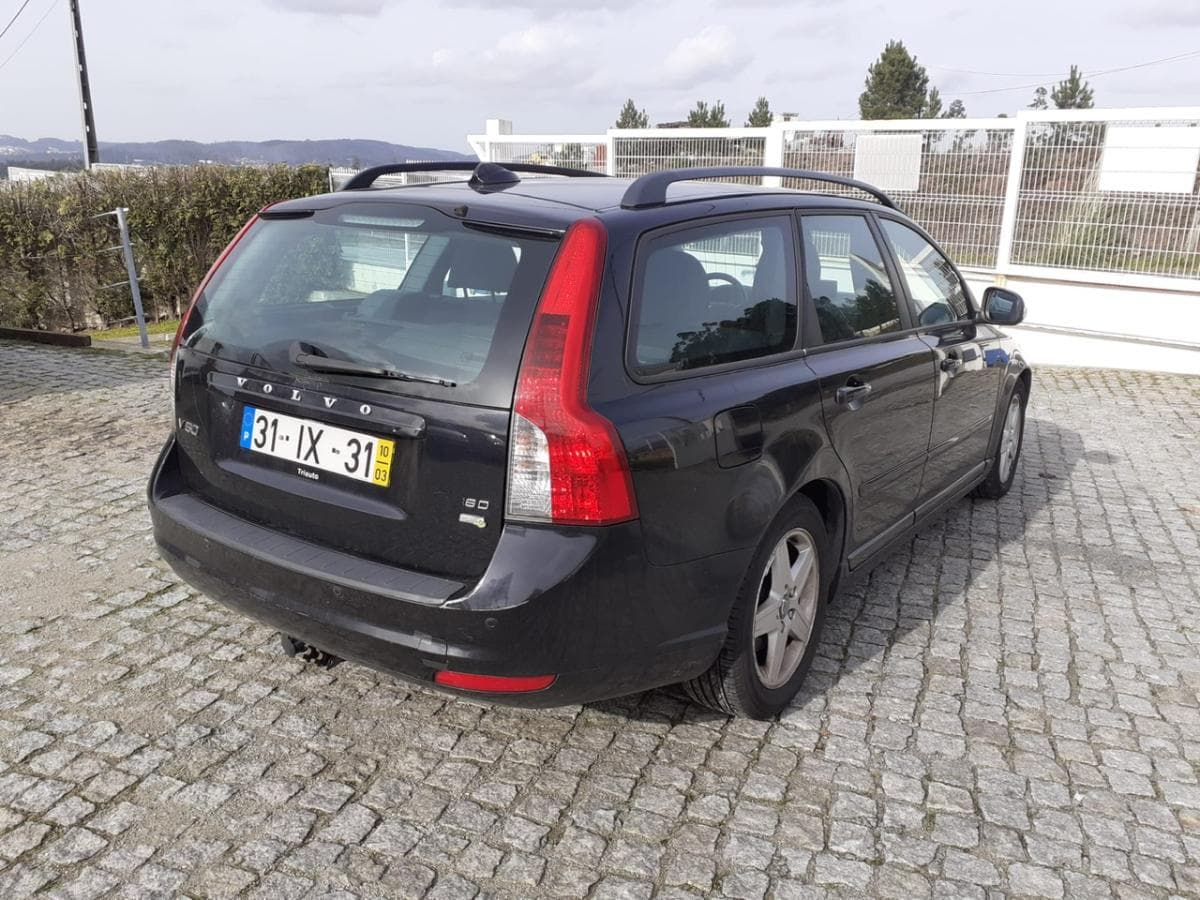 Volvo V50 1.6 D · Ano 2010 — imagem 6