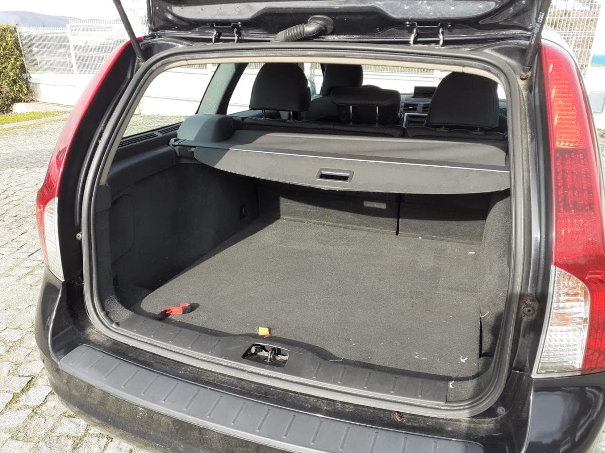 Volvo V50 1.6 D · Ano 2010 — imagem 16